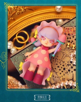 MJ Studio x Ruby Mirror Princess Series STRAWBERRY PRINCESS  Vinyl Figure NEW