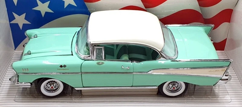 Ertl 1/18 Scale Diecast 7329 - 1957 Chevrolet Bel Air Sport Coupe - Green - Image 4 of 4