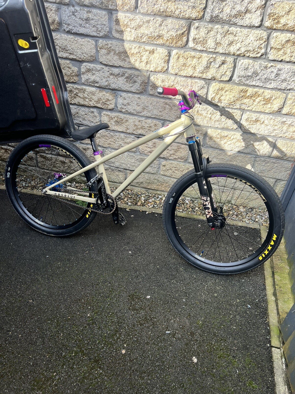 Commencal Absolut DJ Bike 26” Custom Hope Rims And Brake eBay