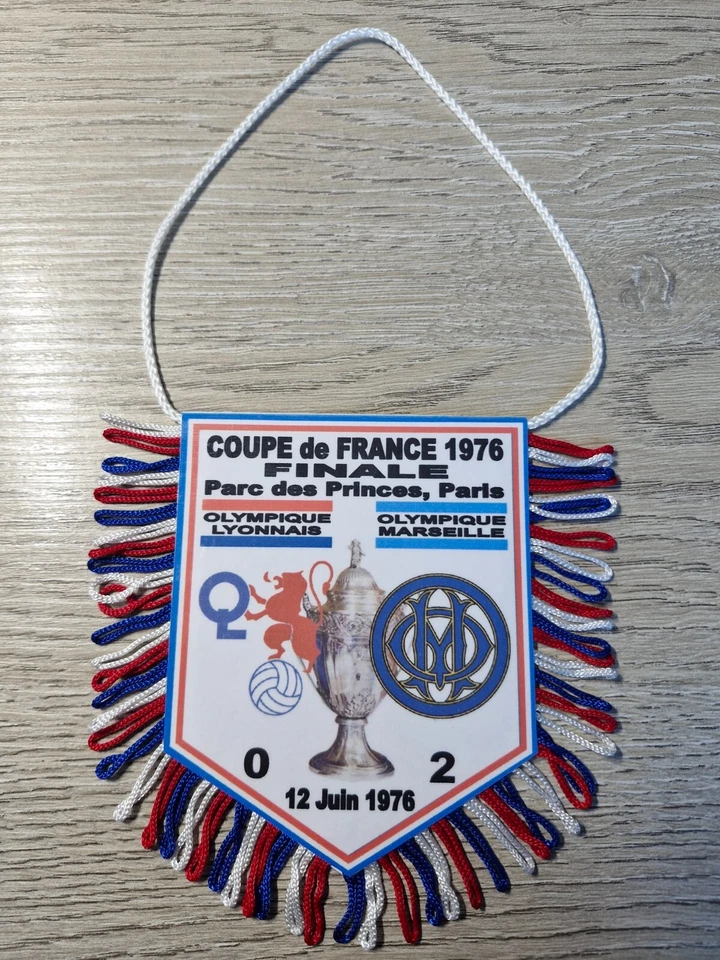 FANION FOOTBALL FINALE COUPE de FRANCE 1975/1976 OL LYON - OM MARSEILLE - Photo 1/1