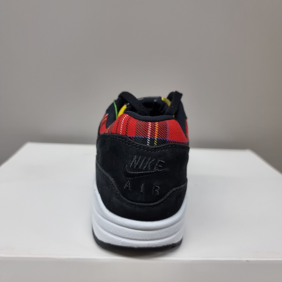 nike air max 1 tartan black