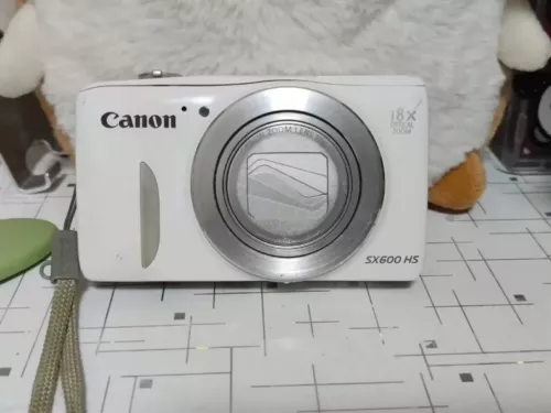 Canon Power Shot SX600HS 16.0 MP18X Optical Zoom Digital Camera - 100% Working - Picture 10 of 11