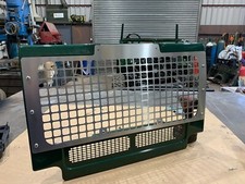 Land Rover 90/110/130/Defender front grille Stainless Steel (SQUARE)