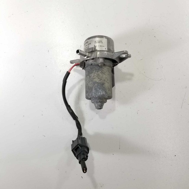 0711 Volvo V50 Power Brake Booster Vacuum Pump UP28 OEM eBay