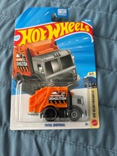 2026 HOT WHEELS TOTAL DISPOSAL DEMOLITION TREASURE HUNT CASE H NEW