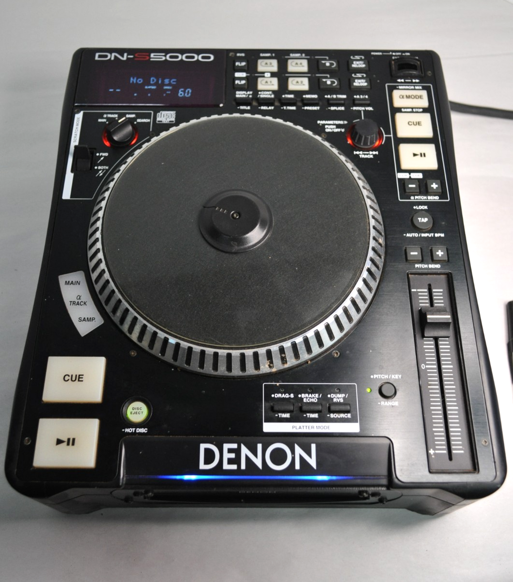 Denon DN-S5000 CD Turntable Deck- DJ Mixer. Powers On (Read) | eBay