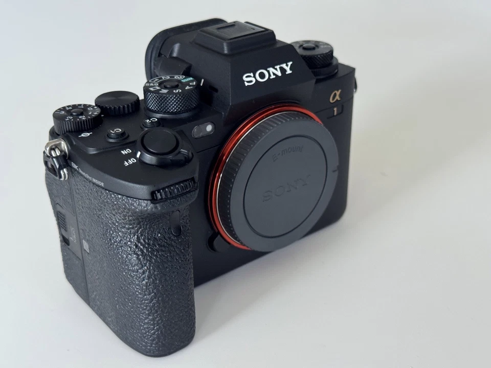 SONY Alpha 1 Gehäuse - nur 770 mech. Auslösungen, Restgarantie, top Zustand - Bild 3 von 4