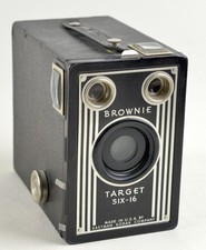 KODAK BROWNIE TARGET SIX-16 BOX CAMERA