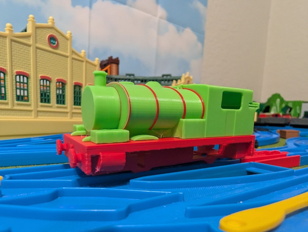 Thomas & Friends TrackMaster Custom Box Tank - Neil Character - Motorized Action Figure - Tomy