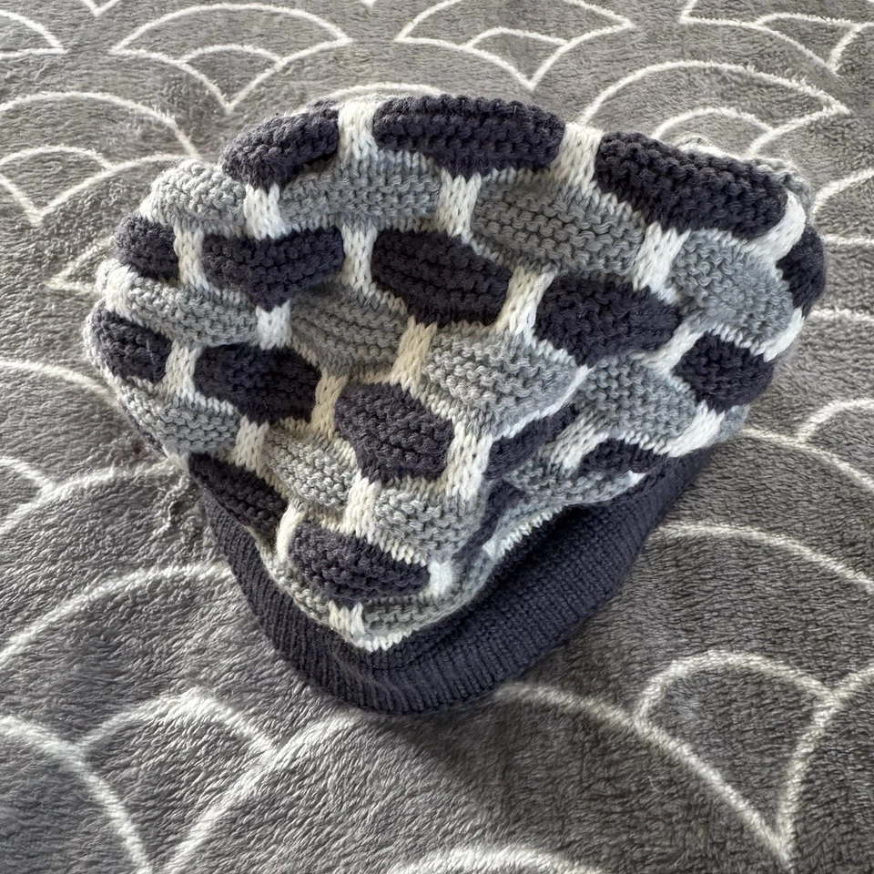 Winter Knit Rhinestone Ski Visor Faux Fur Knit 100% Acrylic Cap Women's Beanie - Image 3 of 4