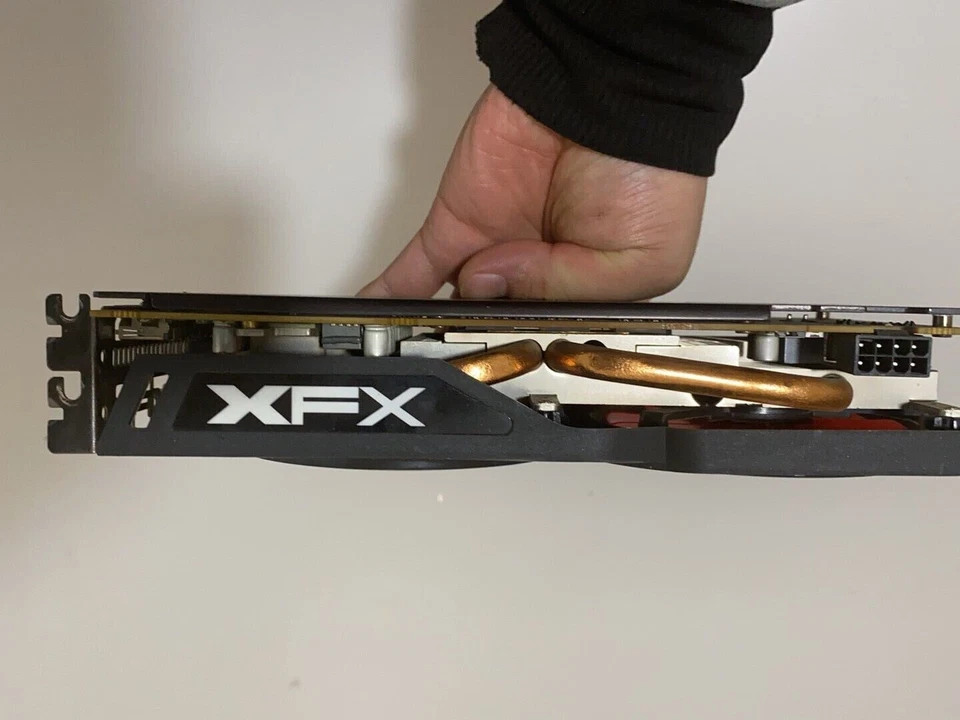 XFX AMD Radeon RX570 2048SP 4GB GDDR5 PCI-E Graphics Video Card DP DVI HDMI - Image 3 of 4