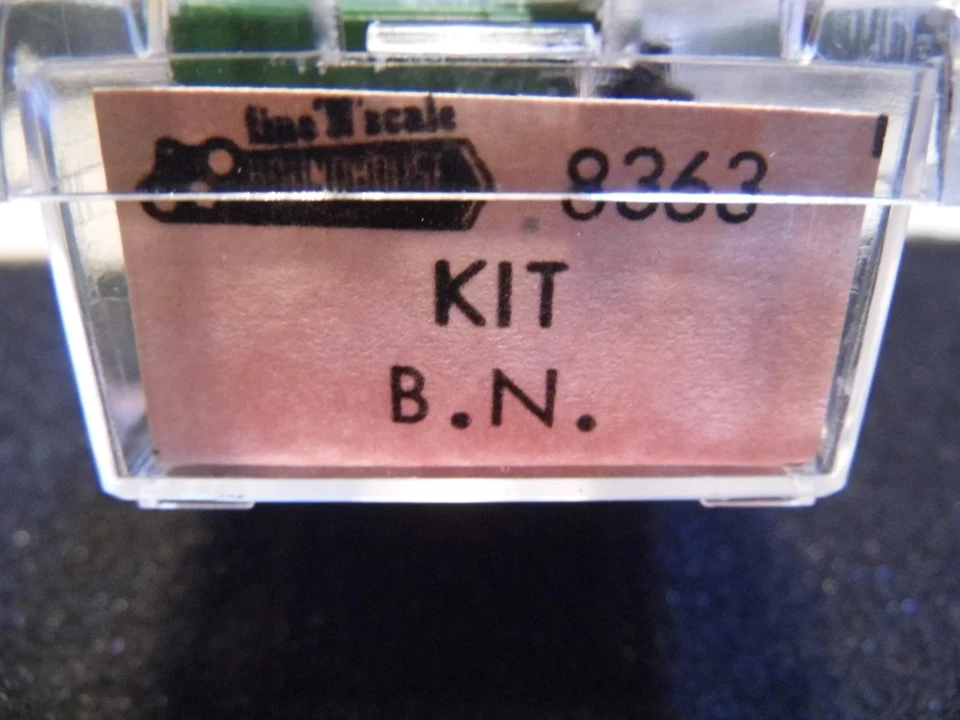 N - Roundhouse 8363 - 50' Boxcar, Burlington Northern 732312    LN  M-M couplers - Image 2 of 2