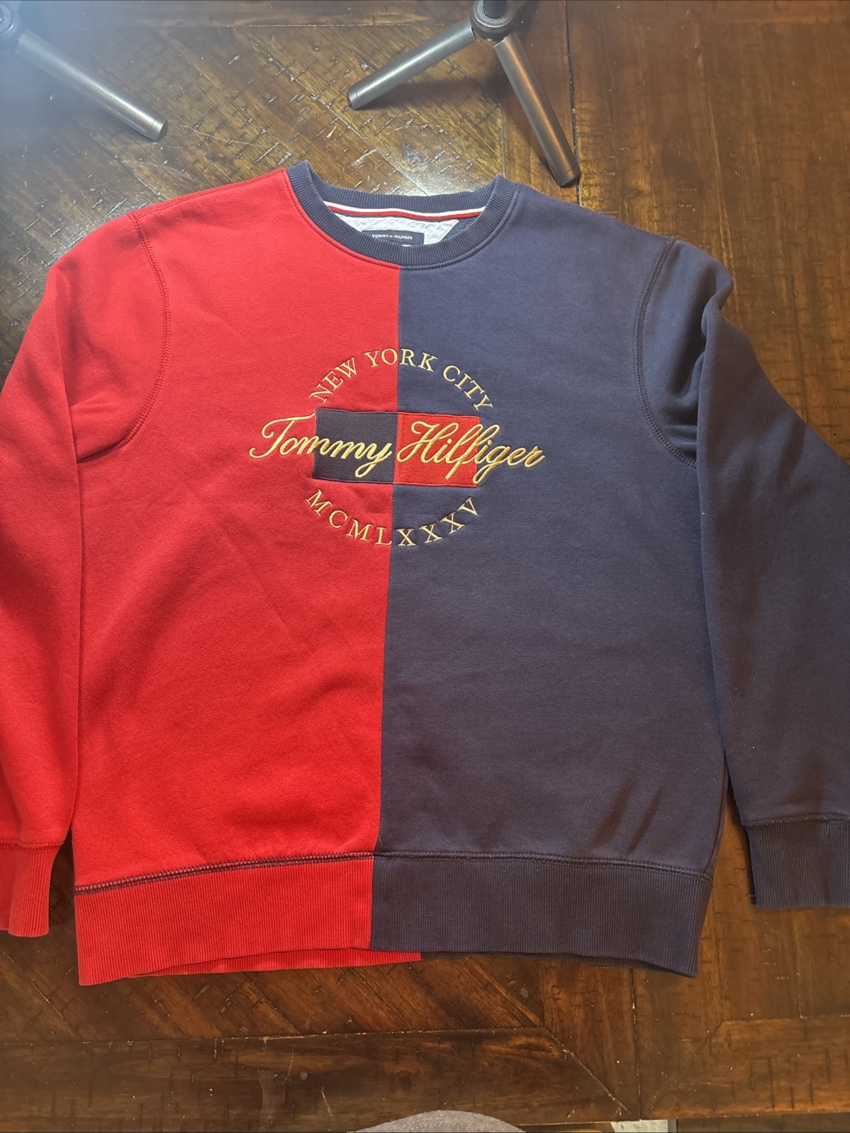 Tommy Hilfiger Essential Colorblock NYC Long Sleeve Crewneck Mens Size Large