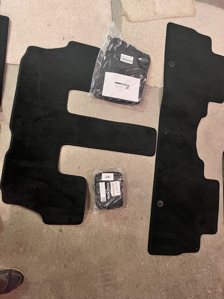 20202025 Hyundai Palisade Carpeted Floor Mats,Cargo Mat,First Aid Kit