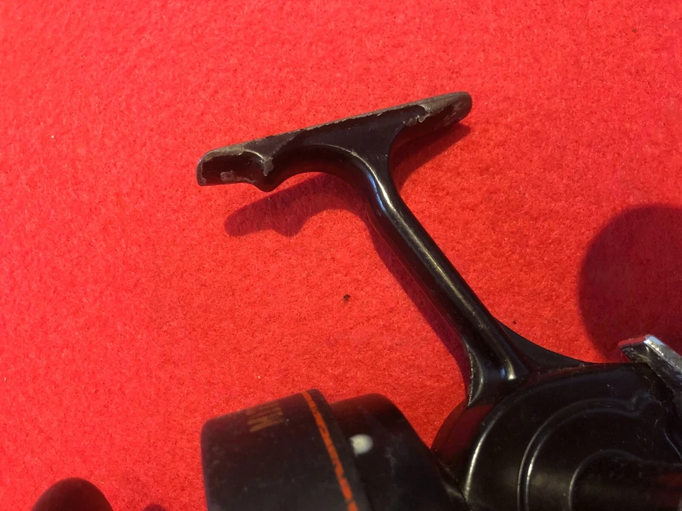 ANCIEN MOULINET MITCHELL 496  PRISE AU DOIGT - Photo 3/4