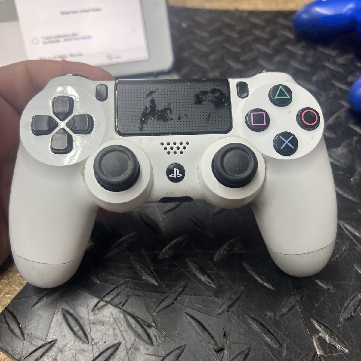 Sony PlayStation 4 PS4 DualShock Wireless Controller White Sony PlayStation 4 PS4 DualShock Wireless Controller White