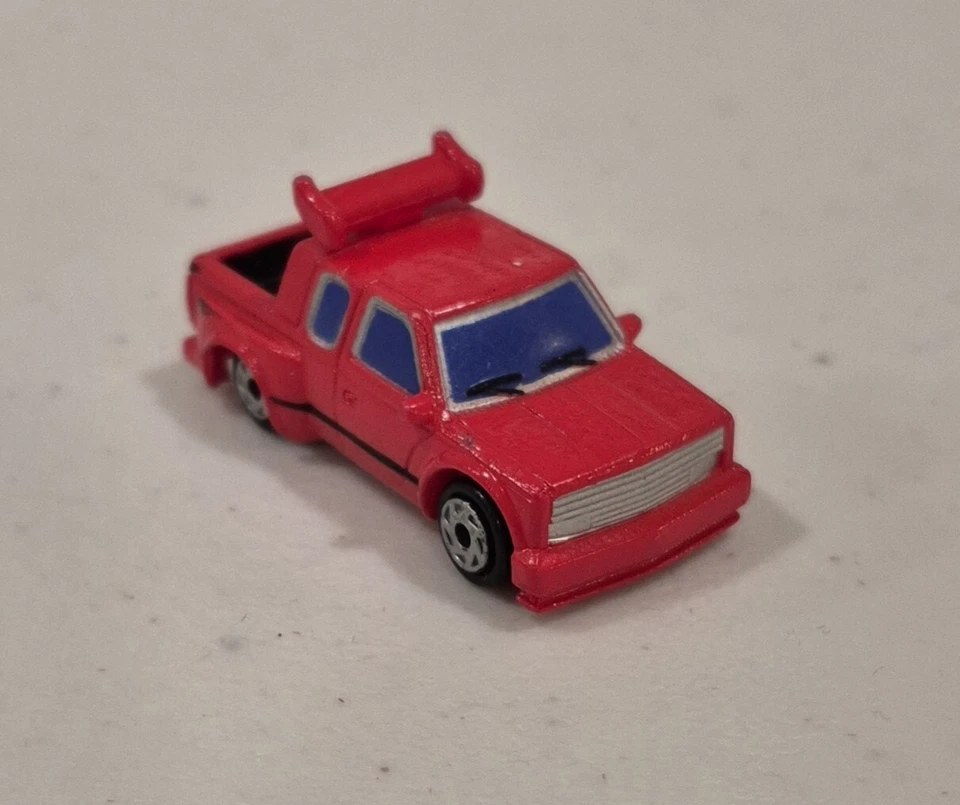 Camioneta pickup Chevy Micro Machines vintage roja doble. Galoob LGTI 1994 Foto 3 de 4
