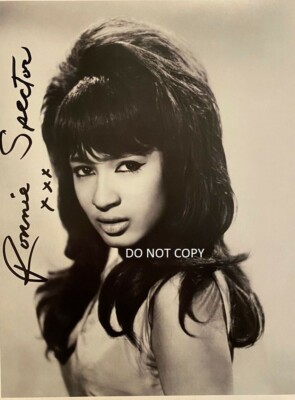 RONNIE SPECTOR,新品未開封,RONETTES,直筆サイン入り,CD RONNIE SPECTOR - RONETTES Autographed 8x10 Signed reprint Photo