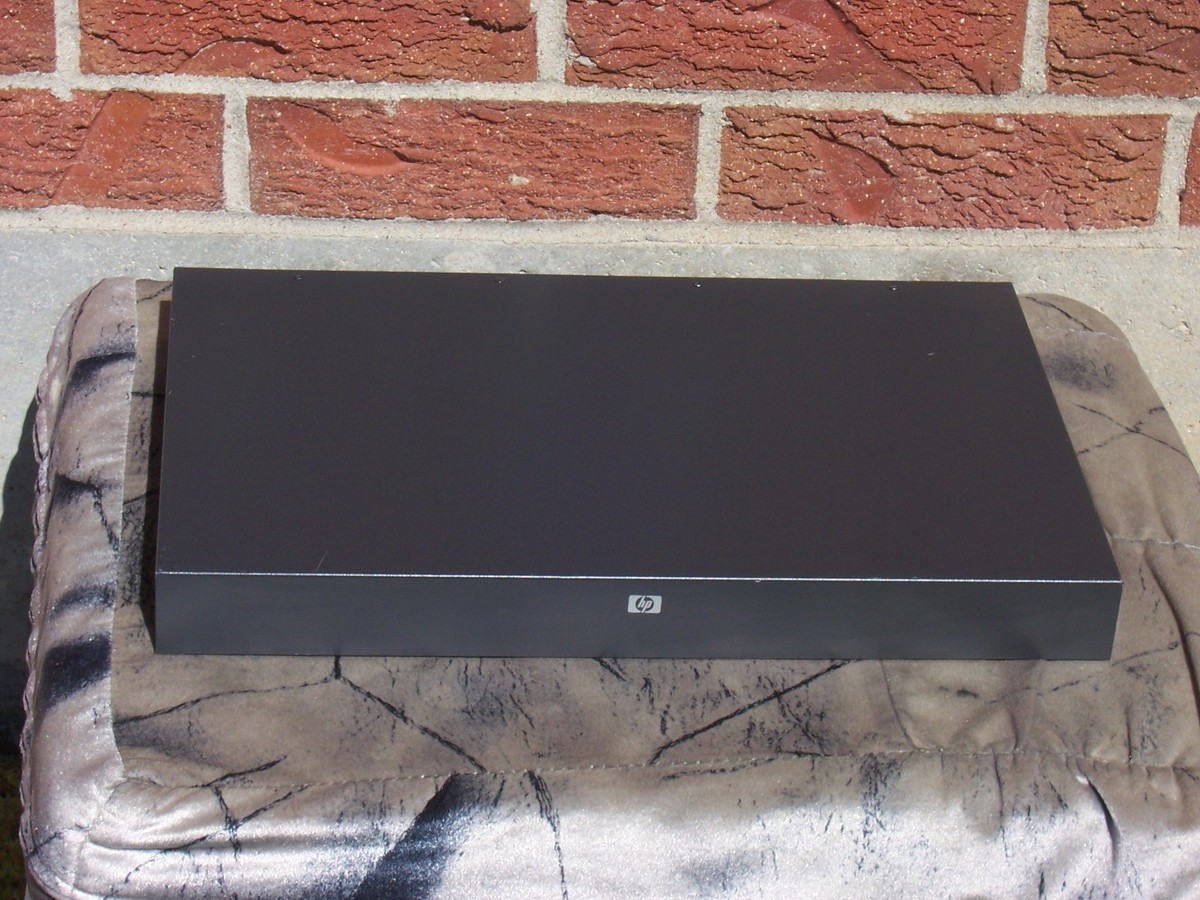 HP 408965-001 4x1x16 IP 16-Port Server Console Switch Box