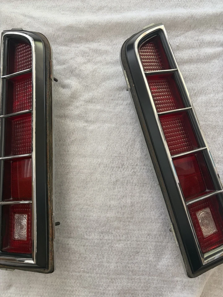 Juego de montaje de luces traseras Ford Torino 1970 1971 ¡reacondicionado! Foto 4 de 4