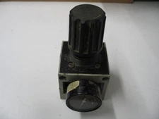 ASCO NUMATICS R32R-04GL PRESSURE REGULATOR  1/2 NPT 100SCFM 250PSI MAX Q0392