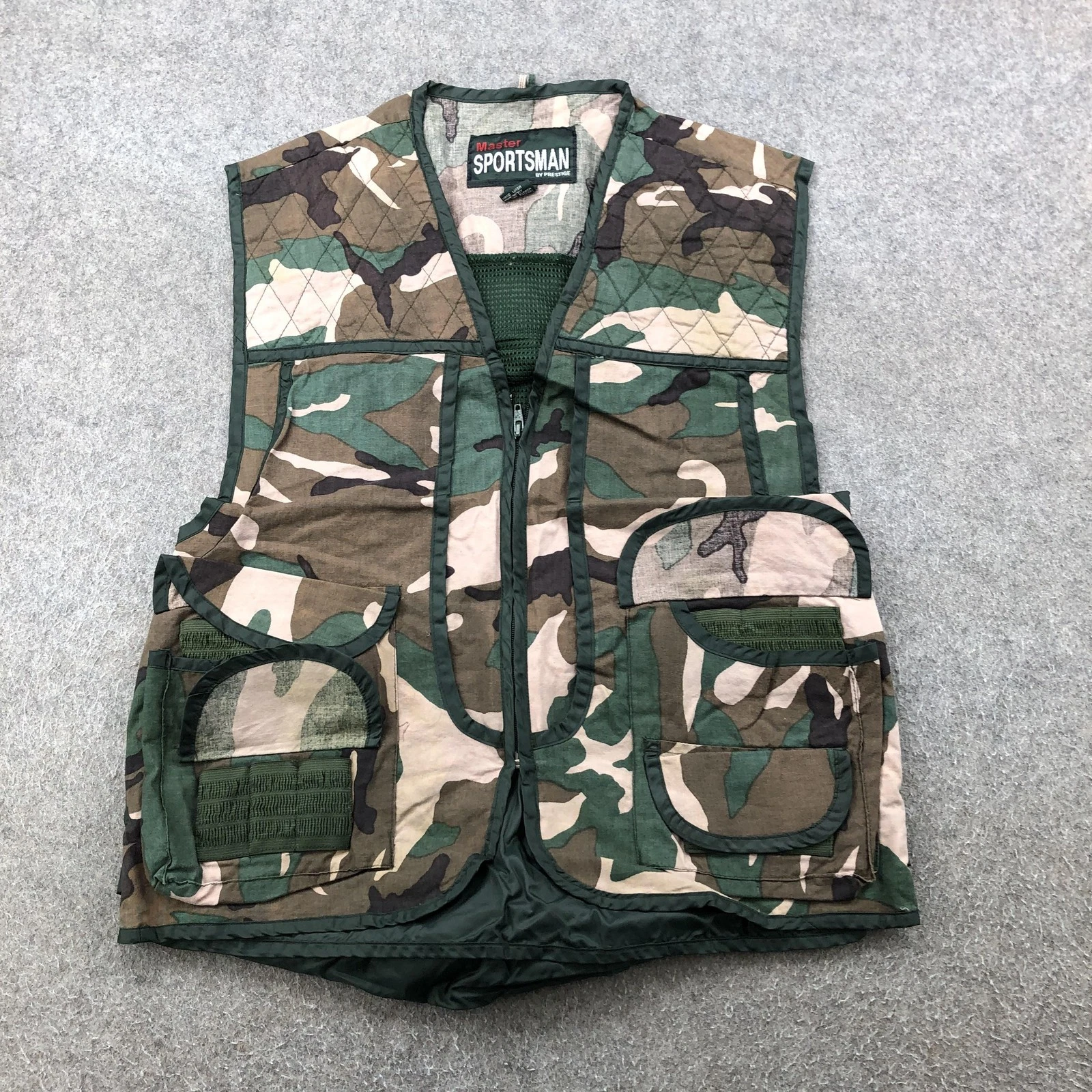 Master Sportsman Vest Mens Large Camo Hunting Fishing Utility Mesh Pockets