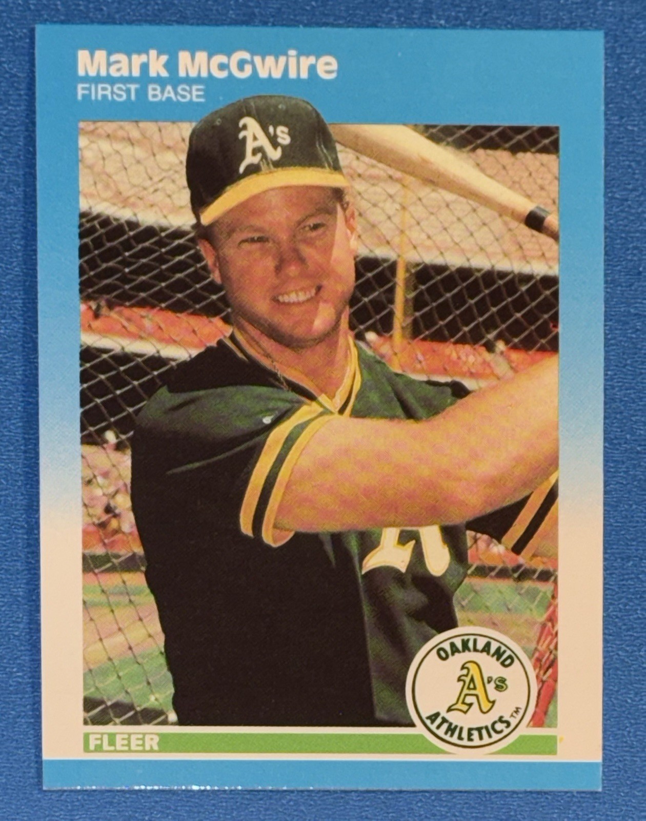 1987 Fleer Update Glossy Mark McGwire RC Rookie Card #U-76 Oakland A’s NM-MINT
