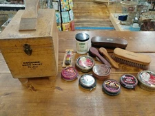 Vintage Esquire Shoe Valet Deluxe Dovetail Box W/ Contents Brushes Polish Creams