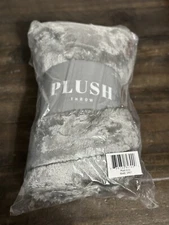 VCNY Home Plush Throw Blanket Soft Plush Couch Sofa Bed Gray 50" x 60"  NEW Cozy