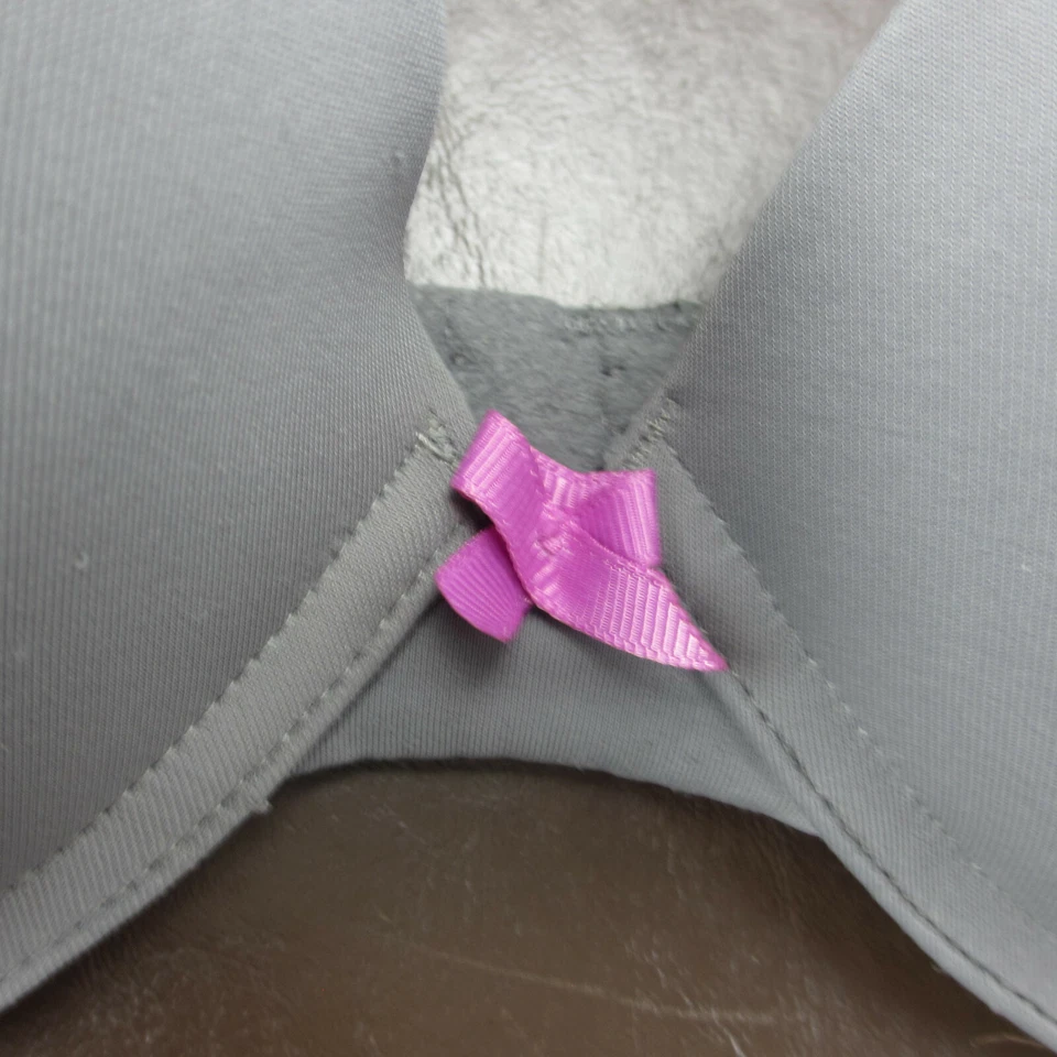 Sutiã Xhilaration tamanho 36C cinza sem alças acolchoado com aro fecho ajustável atrás - Imagem 3 de 4