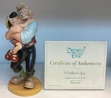 Disney WDCC A Father's Joy Geppetto and Pinocchio Dreams Come True 7 1/2" tall