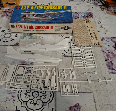 Airfix 1/72 L.T.V. A-7 D/E Corsair II OVP 03016-4