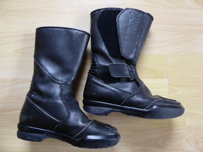 Saubere Motorradstiefel von Akito in gutem Zustand in der Größe 36