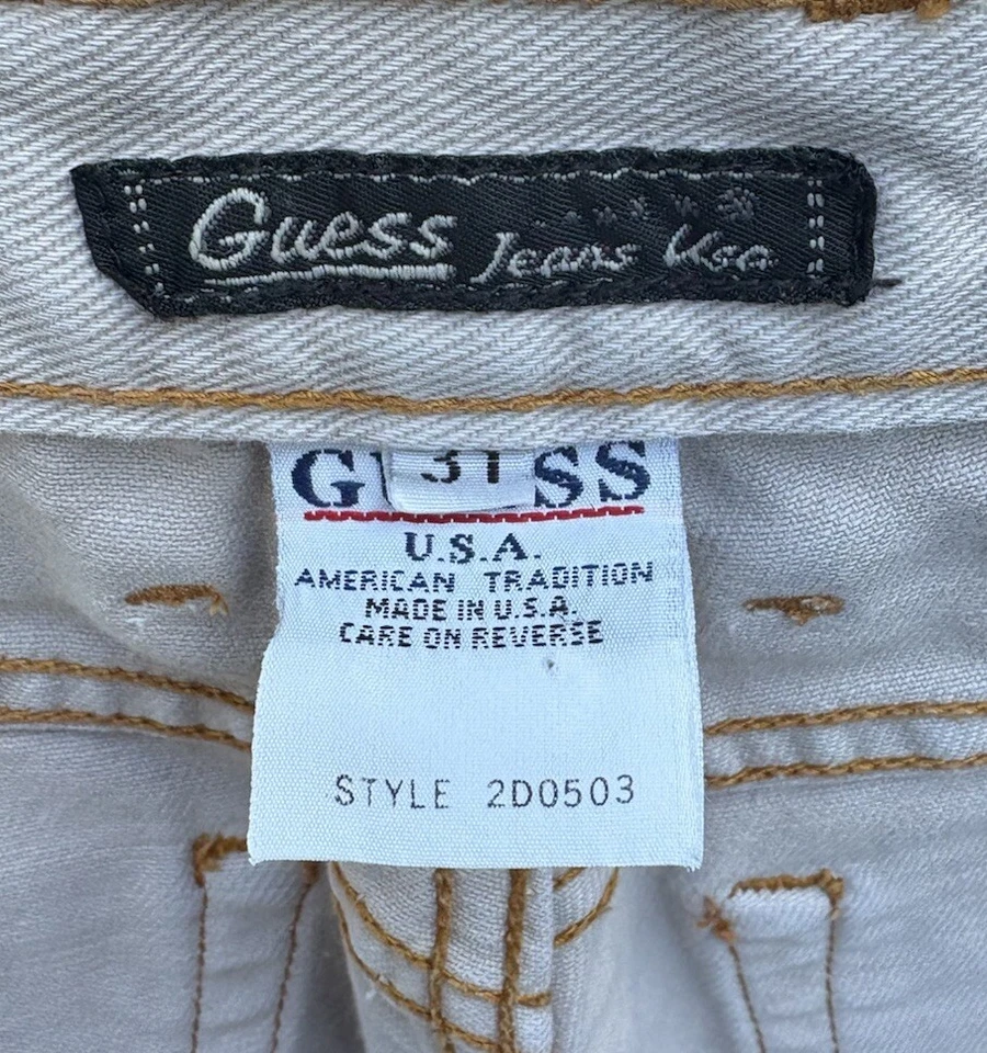 Pantalones de mezclilla de mamá de cintura alta GUESS de colección años 90 talla 31 (28x30) EE. UU. Foto 3 de 4