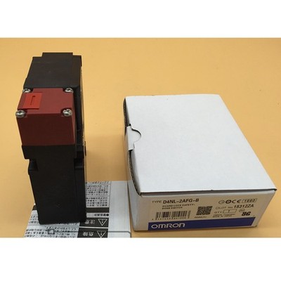   New In Box D4NL-2AFG-B Guard Lock Safety Door Switch   *mn