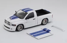 EY GCD 1:64 White RAM SRT-10 Pickup Truck Sports Model Diecast Display Car 