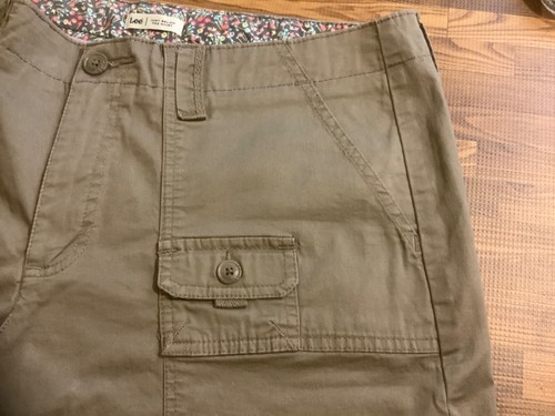 Lee Just Below The Waist Cargo Short Women's Sz 16M (36x9.5) Khaki Tan Stretch - Picture 6 of 12