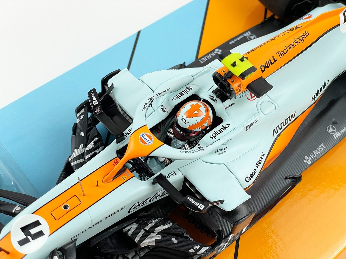 Minichamps 1/18 Scale 530 211804 - McLaren F1 Team MCL35M L