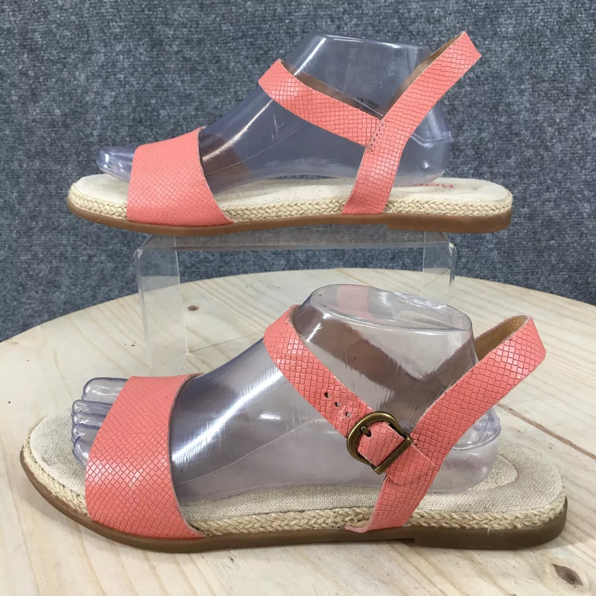 Born 2025 welch sandal