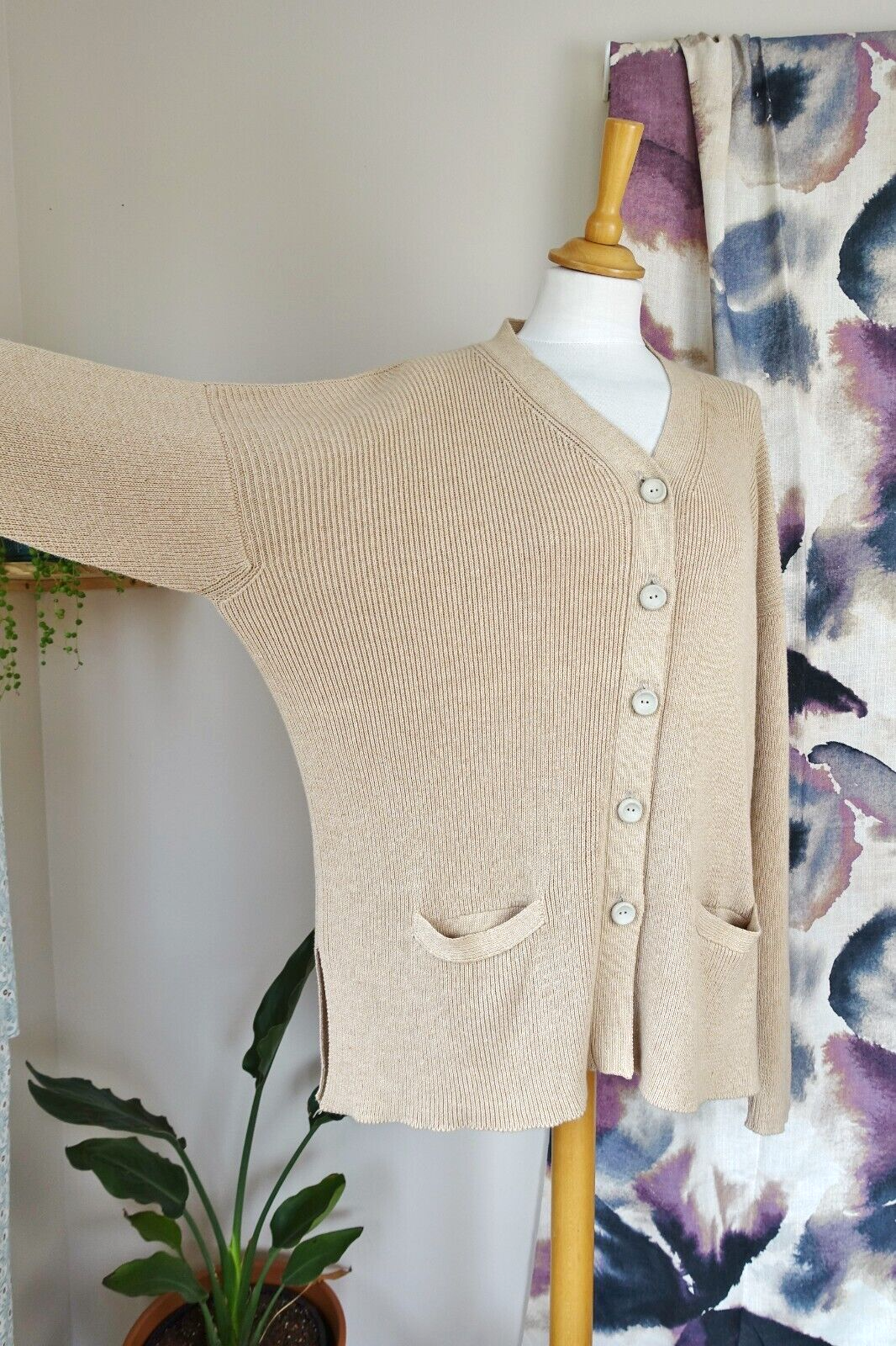 J & J SEATON - Made in Wales Light beige Cotton cardigan size L