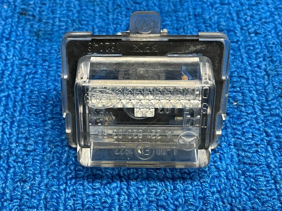 Mercedes S550 W221 2007-2009 sedán tapa maletero trasero matrícula lámpara luz OEM Foto 2 de 4