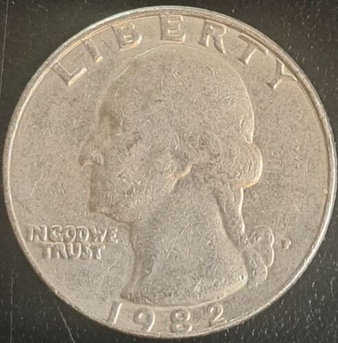 1982-P Quarter Dollar Whit Doubled Die Obverse And Reverse see Pictures.