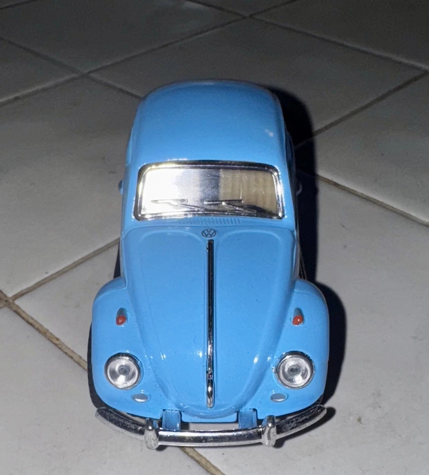 Vehículo de juguete modelo clásico Beetle 1967 diecast retroceso escala 1:32 - azul claro Foto 2 de 4