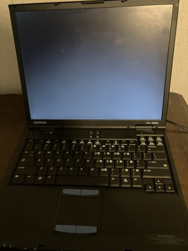 Compaq Evolution N610C Vintage Laptop Windows XP Tested Works Needs Battery