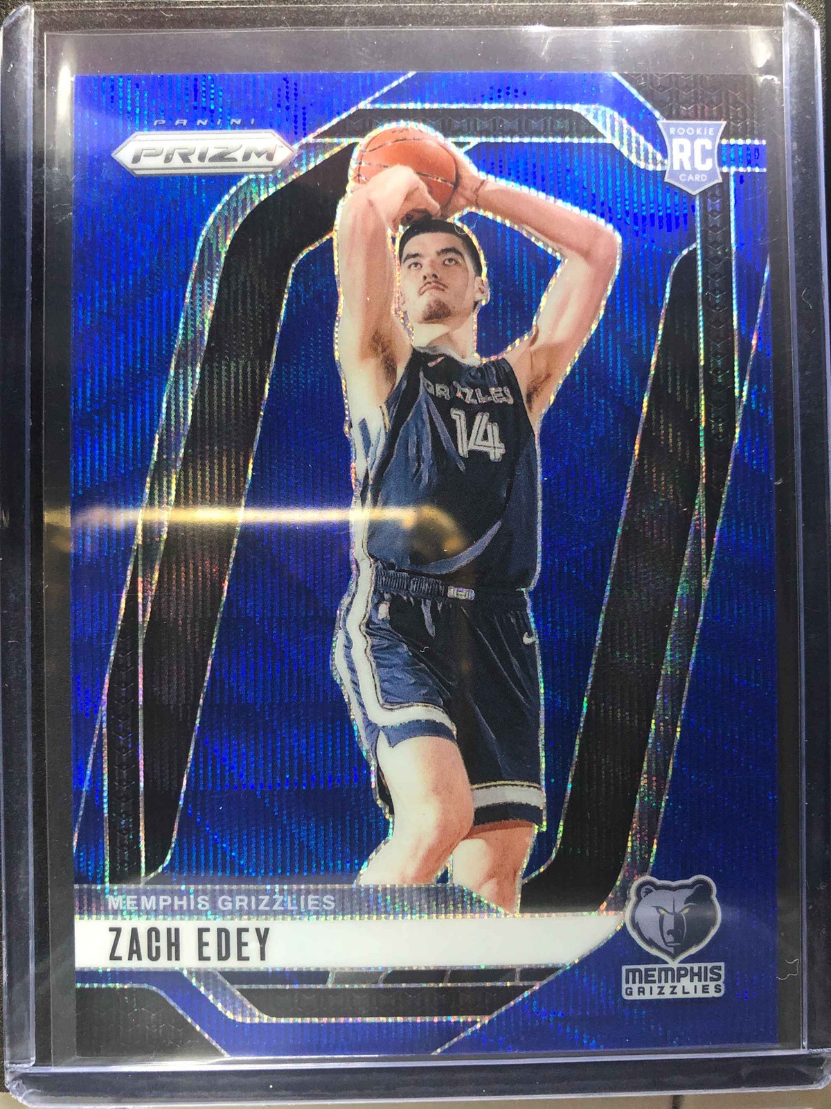 2024-25 PANINI PRIZM Zach Edey Rookie Blue Wave RC /125 #249 Grizzlies