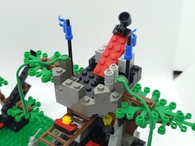LEGO 6046 Hemlock Stronghold Castle Dark Forest 1996 Complete without Box