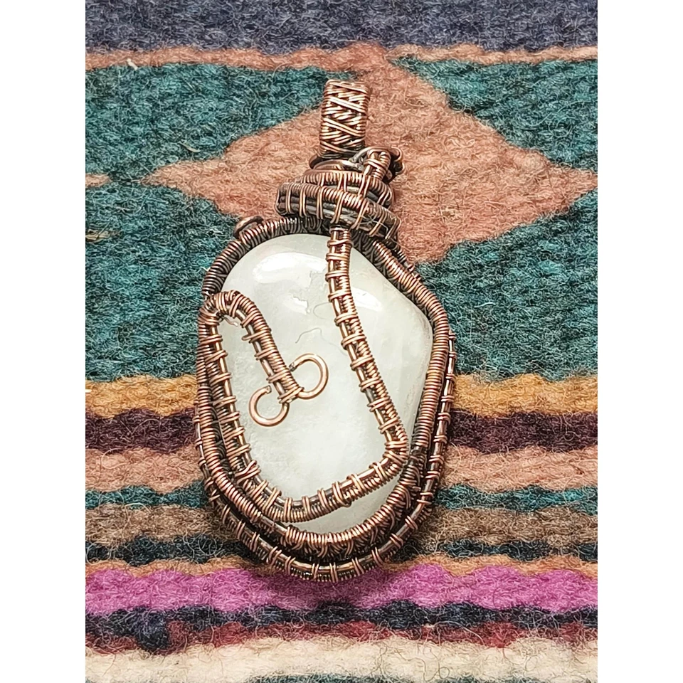 Collar colgante de cristal de piedras preciosas envuelto en alambre de cobre árbol de la vida de cuarzo de nieve Foto 4 de 4