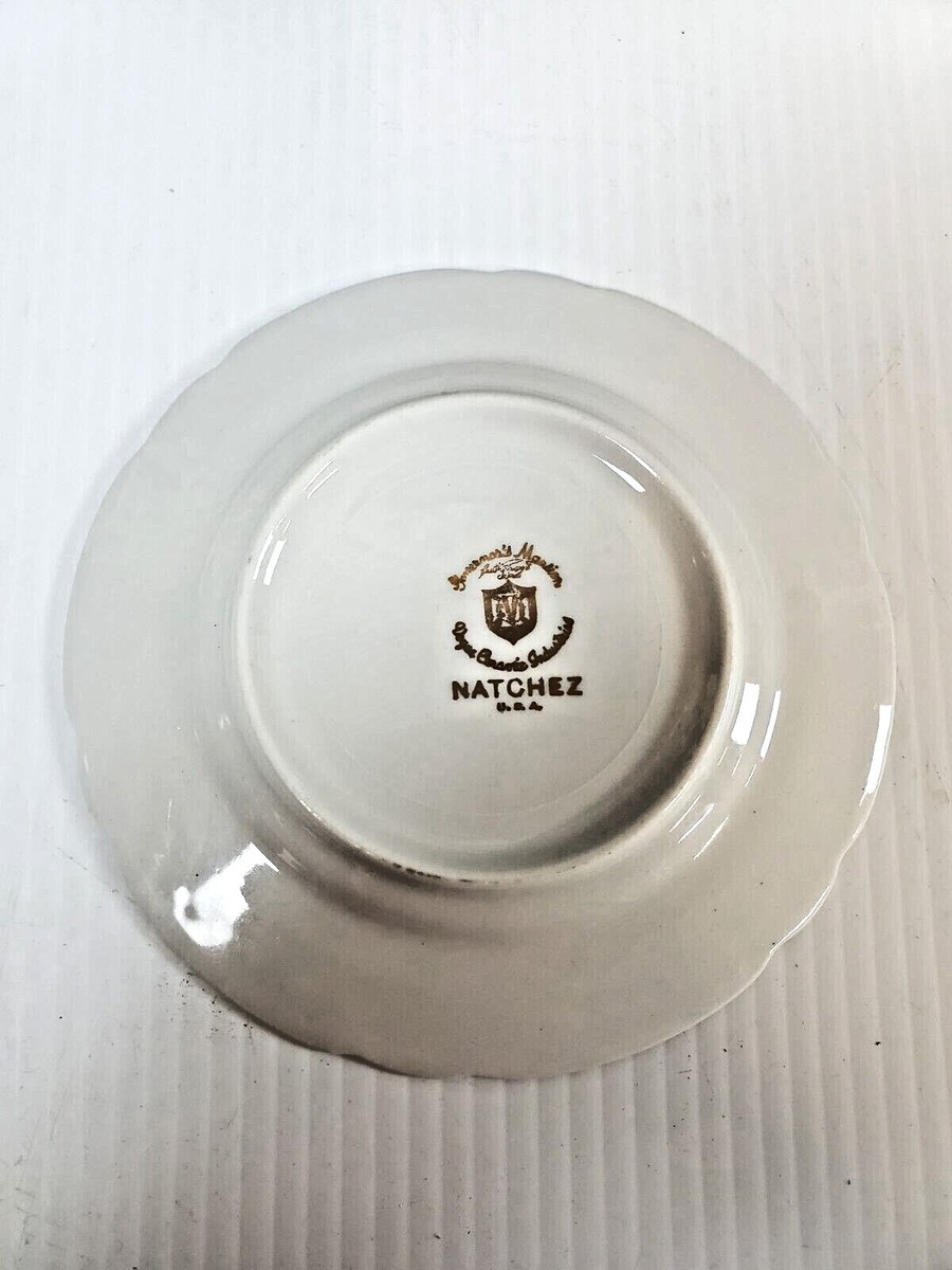 Vintage covered serving bowl by Vogue Ceramic Industries, Natchez