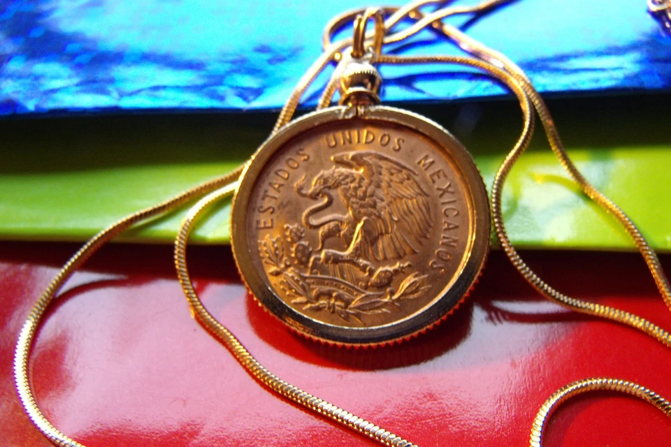 Moneda Águila 1959 México Bisel Relleno de Oro Colgante en Cadena Serpiente Llena de Oro 24" Foto 4 de 4