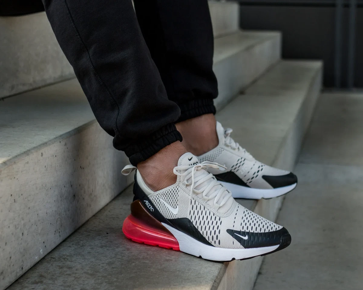 BNWB Authentic Nike Air Max 270 Trainers Light Bone Hot